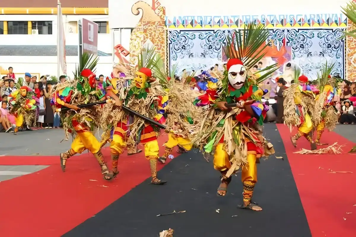 Eksplorasi 14 Alat Musik dan Senjata Tradisional Lampung