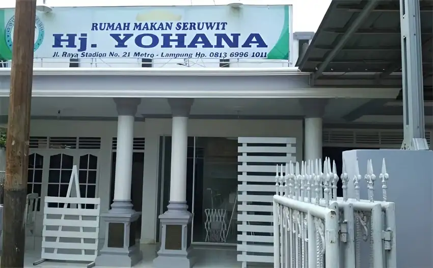 Rumah Makan Seruwit HJ. Yohana